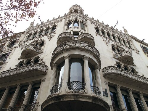 Audioguide de Barcelone : Explorez la Casa Lleó Morera