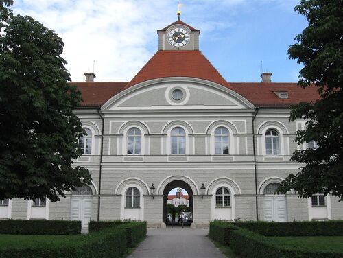 Munich Audio guide: Explore Marstallmuseum