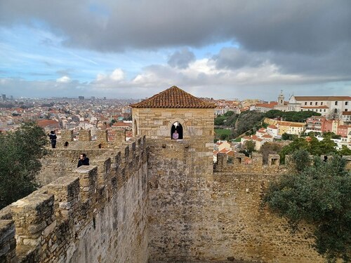 Lisbon Audio guide: Explore Castelo de São Jorge