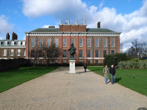 London Audio guide: Explore Kensington Palace