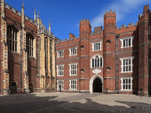 London Audio guide: Explore Hampton Court
