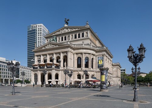 Frankfurt Audio guide: Explore Alte Oper