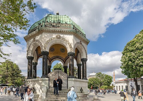 Istanbul Audio guide: Explore Sultanahmet Square