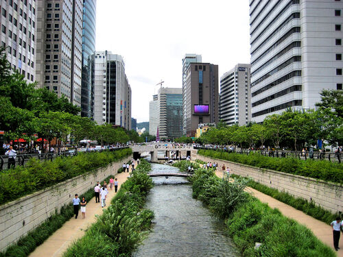 Seoul Audio guide: Explore Cheonggyecheon Stream