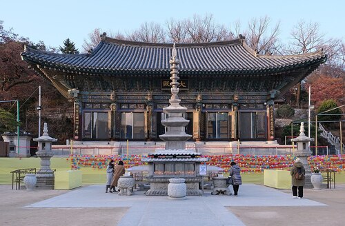 Seoul Audio guide: Explore Bongeunsa Temple