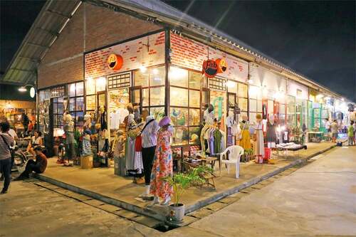 Bangkok Audio guide: Explore Rod Fai Market
