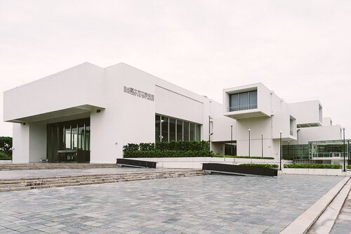 Taipei Audio guide: Explore Taipei Fine Arts Museum
