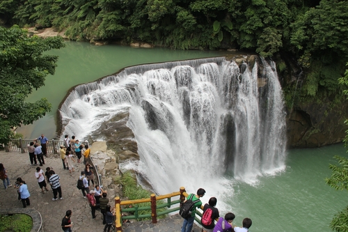 Taipei Audio guide: Explore Shifen Waterfall