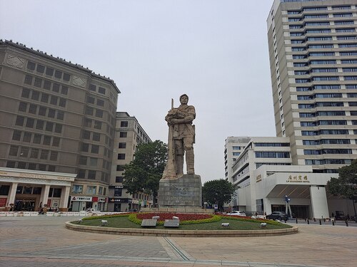 Guangzhou Audio guide: Explore Haizhu Square