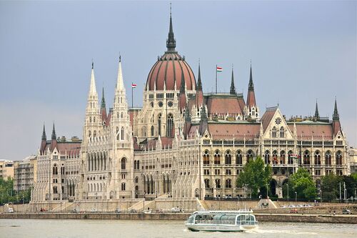 Audioguida di Budapest: esplora il palazzo del Parlamento ungherese