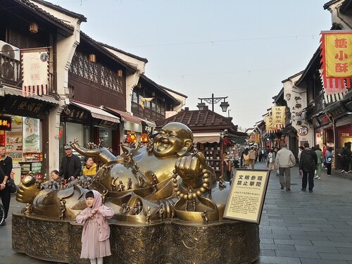 Hangzhou Audio guide: Explore He Fang Street