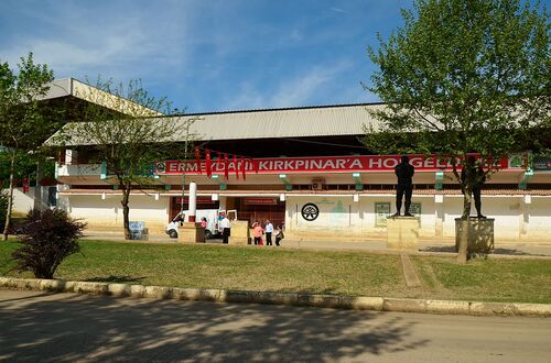 Audioguide d'Edirne : Explorez l'arène de lutte à l'huile de Kırkpınar