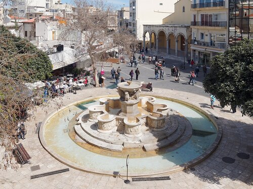 Heraklion Audio guide: Explore Morosini Fountain (Lions Square)