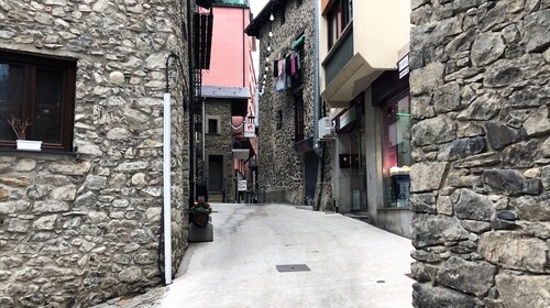 Audioguide d'Andorre-la-Vieille : Explorez la vieille ville (Barri Antic)