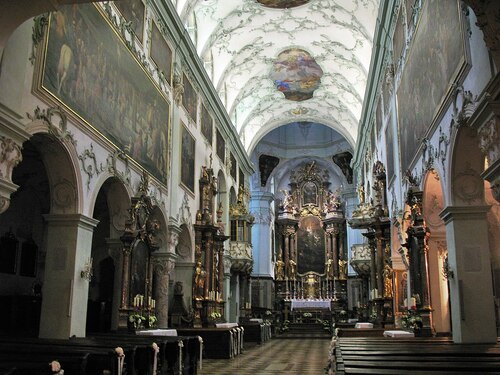 Salzburg Audio guide: Explore St. Peter’s Abbey