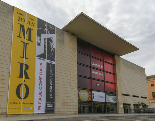 Valencia Audio guide: Explore IVAM - Institut Valencià d'Art Modern