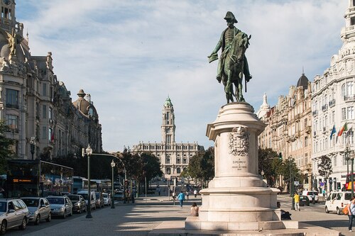 Porto Audio guide: Explore Avenida dos Aliados