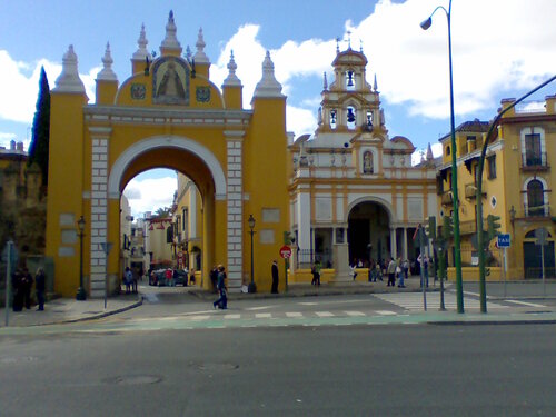 Seville Audio guide: Explore La Macarena Basilica